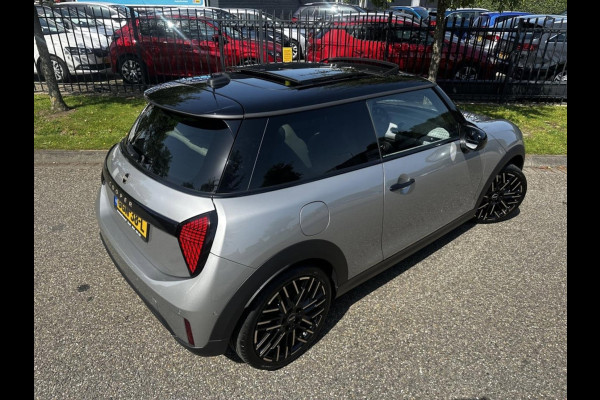 MINI 3-deurs 1.5 Cooper C Favoured M
