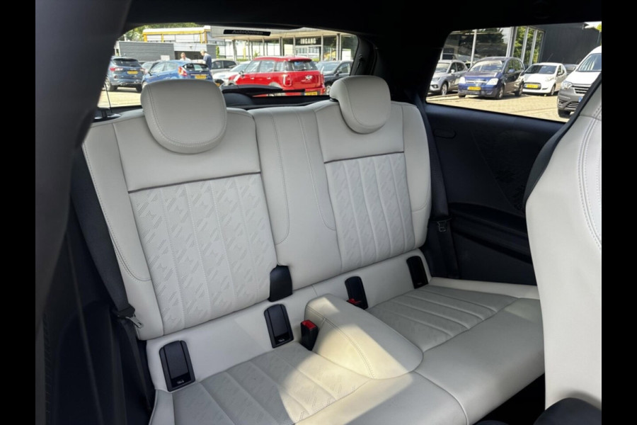 MINI 3-deurs 1.5 Cooper C Favoured M