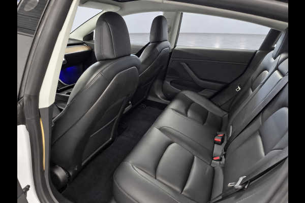 Tesla Model 3 Long Range AWD 75 kWh LEES TEXT