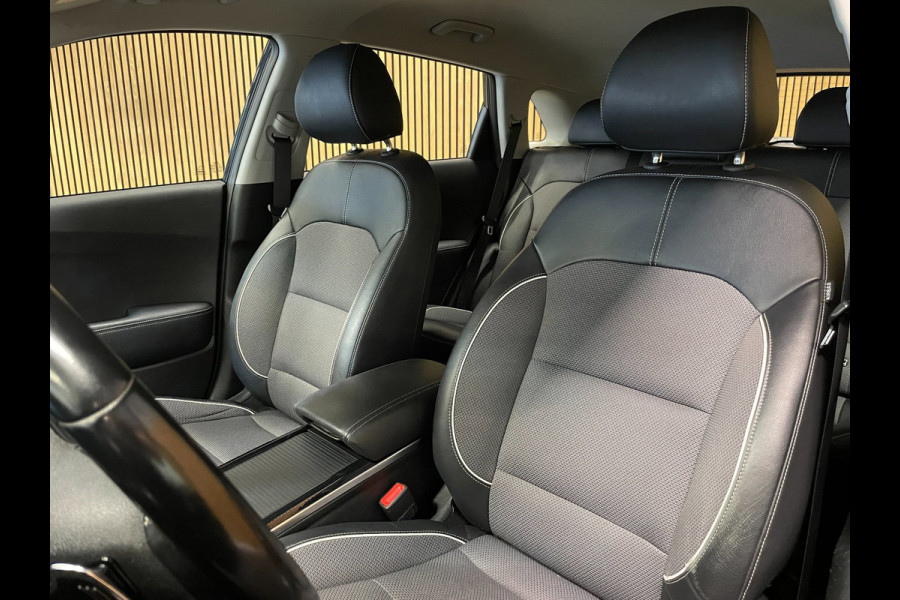 Kia e-Niro DynamicLine 39 kWh|3-FASE|100% SOH|ACC|AFN.TREKHAAK|CARPLAY|CAMERA|1/2 LEDER|1e EIGENAAR|INCL.BTW|NAVI|NAP|NL-AUTO|
