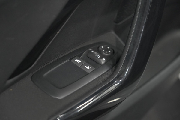 Peugeot 208 PureTech 82 Blue Lion | Apple Carplay | Parkeersensoren | Navigatie | 5 Deurs