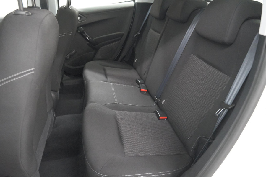 Peugeot 208 PureTech 82 Blue Lion | Apple Carplay | Parkeersensoren | Navigatie | 5 Deurs