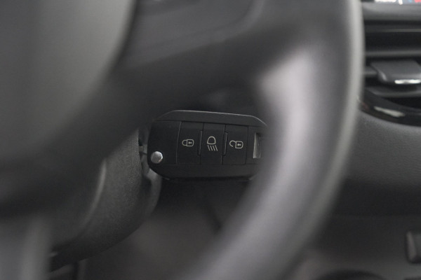 Peugeot 208 PureTech 82 Blue Lion | Apple Carplay | Parkeersensoren | Navigatie | 5 Deurs