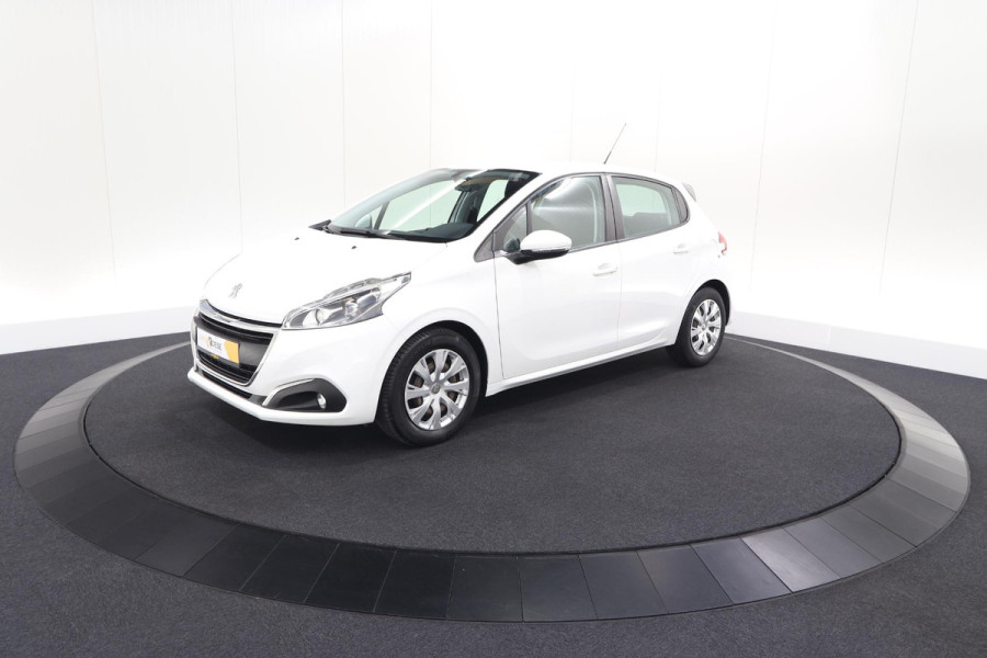 Peugeot 208 PureTech 82 Blue Lion | Apple Carplay | Parkeersensoren | Navigatie | 5 Deurs