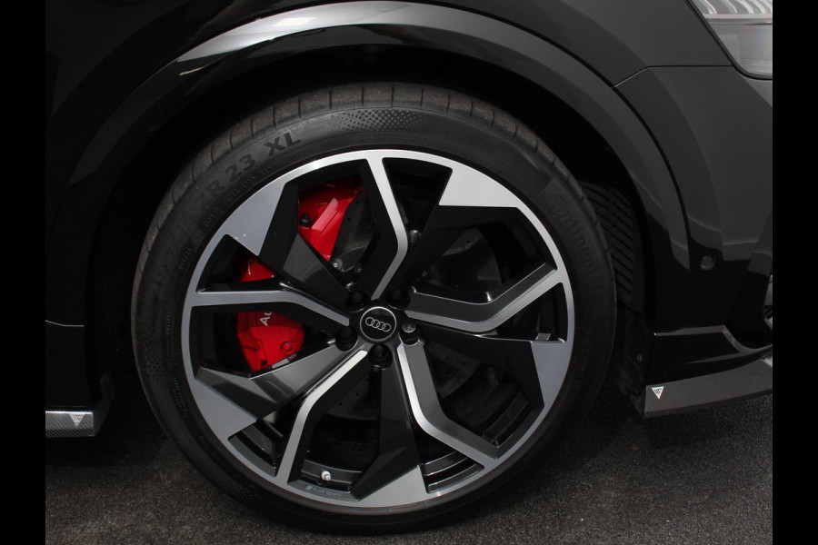 Audi Q8 4.0 TFSI RS Q8 Quattro 600pk! Panorama dak Navigatie B&O Akrapovic Electrische achterklep Stoelverwarming Stuurverwarming Stoelventilatie  Led Camera Climate Control Parkeer sensoren voor en achter Lichtmetalen Velgen