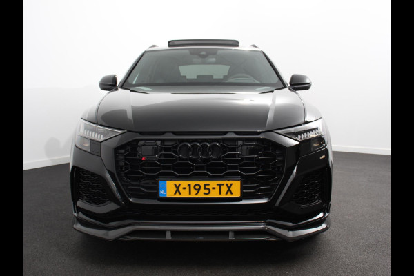 Audi Q8 4.0 TFSI RS Q8 Quattro 600pk! Panorama dak Navigatie B&O Akrapovic Electrische achterklep Stoelverwarming Stuurverwarming Stoelventilatie  Led Camera Climate Control Parkeer sensoren voor en achter Lichtmetalen Velgen