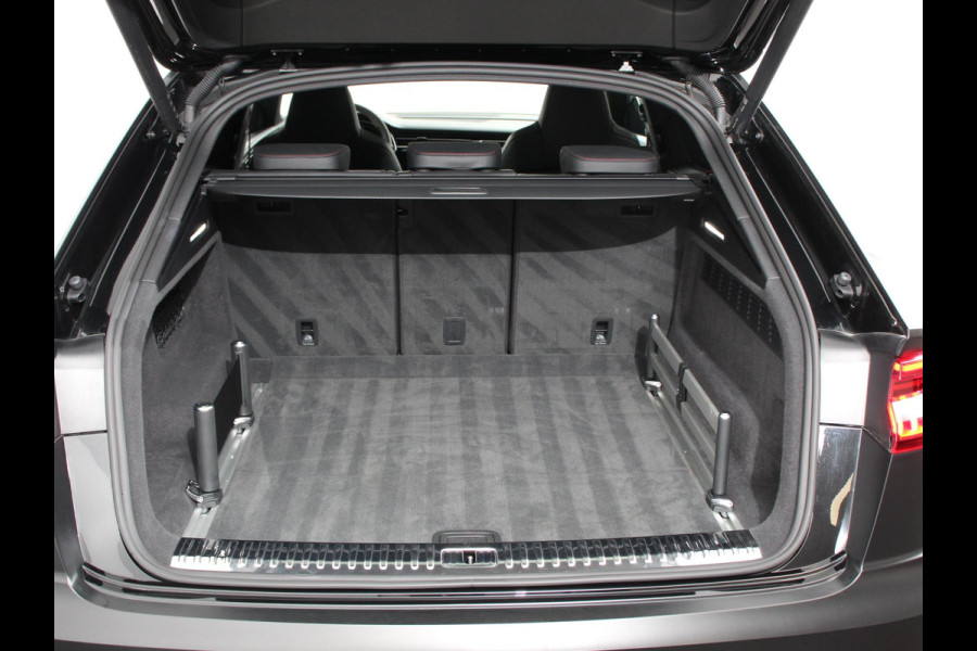 Audi Q8 4.0 TFSI RS Q8 Quattro 600pk! Panorama dak Navigatie B&O Akrapovic Electrische achterklep Stoelverwarming Stuurverwarming Stoelventilatie  Led Camera Climate Control Parkeer sensoren voor en achter Lichtmetalen Velgen