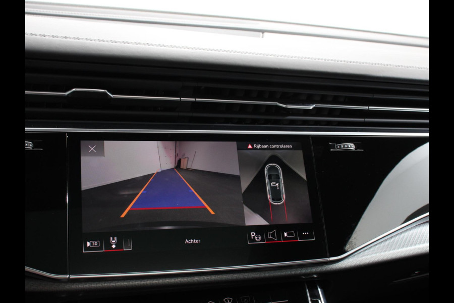 Audi Q8 4.0 TFSI RS Q8 Quattro 600pk! Panorama dak Navigatie B&O Akrapovic Electrische achterklep Stoelverwarming Stuurverwarming Stoelventilatie  Led Camera Climate Control Parkeer sensoren voor en achter Lichtmetalen Velgen