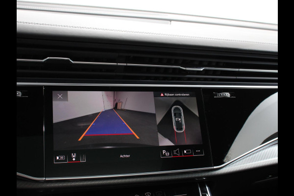 Audi Q8 4.0 TFSI RS Q8 Quattro 600pk! Panorama dak Navigatie B&O Akrapovic Electrische achterklep Stoelverwarming Stuurverwarming Stoelventilatie  Led Camera Climate Control Parkeer sensoren voor en achter Lichtmetalen Velgen