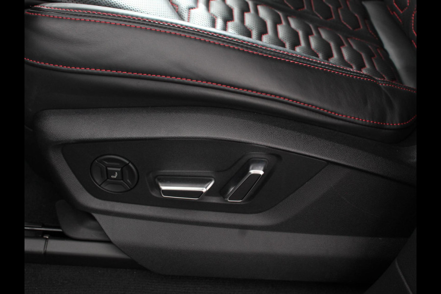 Audi Q8 4.0 TFSI RS Q8 Quattro 600pk! Panorama dak Navigatie B&O Akrapovic Electrische achterklep Stoelverwarming Stuurverwarming Stoelventilatie  Led Camera Climate Control Parkeer sensoren voor en achter Lichtmetalen Velgen
