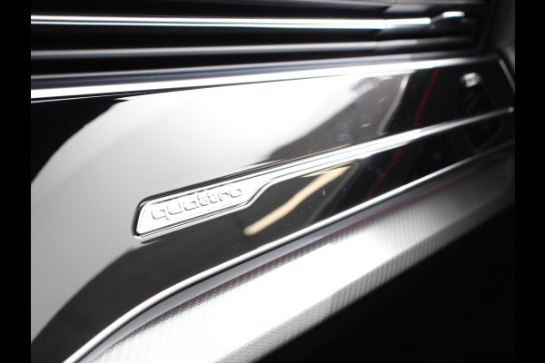 Audi Q8 4.0 TFSI RS Q8 Quattro 600pk! Panorama dak Navigatie B&O Akrapovic Electrische achterklep Stoelverwarming Stuurverwarming Stoelventilatie  Led Camera Climate Control Parkeer sensoren voor en achter Lichtmetalen Velgen