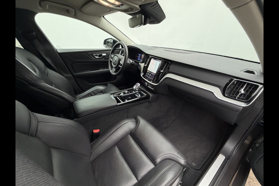 Volvo V60 2.0 T6 PHEV AWD Plus Dark Elek.Trekhaak HK Leer 360° Stoelverw+Ventilatie VOL!