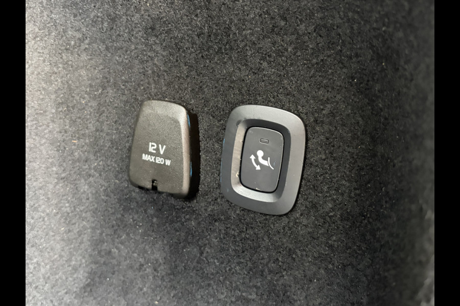 Volvo V60 2.0 T6 PHEV AWD Plus Dark Elek.Trekhaak HK Leer 360° Stoelverw+Ventilatie VOL!
