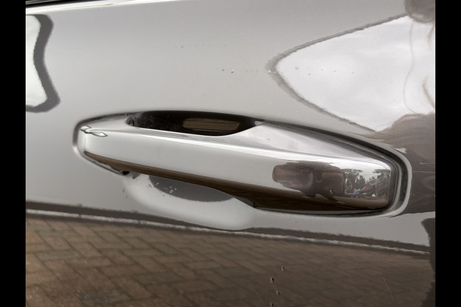 Volvo V60 2.0 T6 PHEV AWD Plus Dark Elek.Trekhaak HK Leer 360° Stoelverw+Ventilatie VOL!