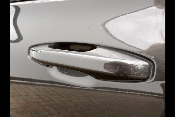 Volvo V60 2.0 T6 PHEV AWD Plus Dark Elek.Trekhaak HK Leer 360° Stoelverw+Ventilatie VOL!