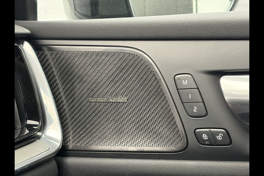 Volvo V60 2.0 T6 PHEV AWD Plus Dark Elek.Trekhaak HK Leer 360° Stoelverw+Ventilatie VOL!