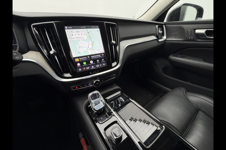 Volvo V60 2.0 T6 PHEV AWD Plus Dark Elek.Trekhaak HK Leer 360° Stoelverw+Ventilatie VOL!