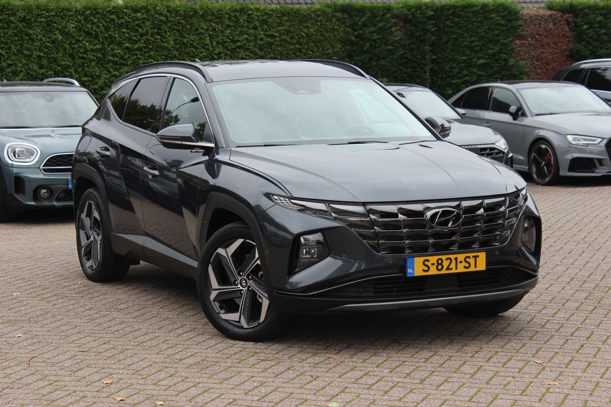 Hyundai Tucson 1.6 T-GDI PHEV Premium 4WD / Trekhaak / 360Camera / Leder / Keyless / 19'' / Stoelventilatie+Verwarming / Dodehoek / DAB / ACC / Stuurverwarming