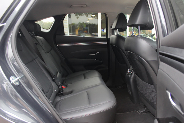 Hyundai Tucson 1.6 T-GDI PHEV Premium 4WD / Trekhaak / 360Camera / Leder / Keyless / 19'' / Stoelventilatie+Verwarming / Dodehoek / DAB / ACC / Stuurverwarming