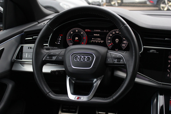 Audi Q8 50 TDI quattro Pro Line S / Trekhaak / Panoramadak / Camera / Softclose / Intr.voorverwarming / 21'' / Luchtvering / Leder / CarPlay / Bose / Dodehoek / DAB / ACC / Stoelverwarming