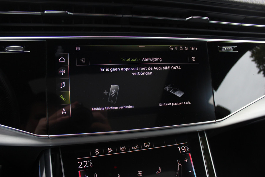Audi Q8 50 TDI quattro Pro Line S / Trekhaak / Panoramadak / Camera / Softclose / Intr.voorverwarming / 21'' / Luchtvering / Leder / CarPlay / Bose / Dodehoek / DAB / ACC / Stoelverwarming