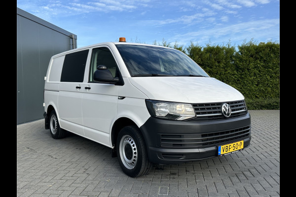 Volkswagen Transporter 2.0 TDI 102 PK / L1H1 / BOTT INRICHTING SERVICEBUS / 1e EIGENAAR / TREKHAAK / AIRCO / CRUISE CONTROL