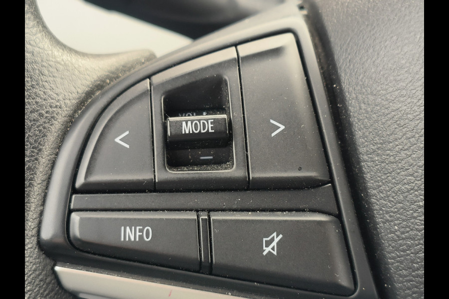Suzuki Ignis 1.2 Smart Hybrid Select + trekhaak + navigatie Rijklaar “Sinds 1970 | 5.000+ reviews | Score 9,5 | Service zoals ’t hoort” Henk Jongen Auto's in Helmond,  al 50 jaar service zoals 't hoort!