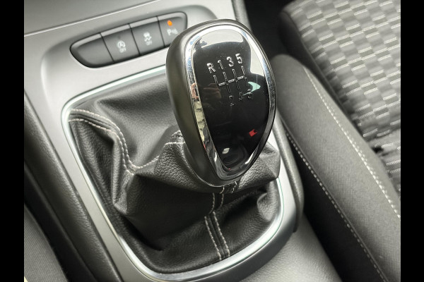 Opel Astra Sports Tourer 1.4 Online Edition ✓2e Eigenaar✓Trekhaak✓Carplay✓Navi✓Recent beurt gehad✓150pk✓Dealer Onderhouden✓6 Bak✓Pdc V+A✓Lm velgen✓Clima✓Cruise✓N.A.P✓Apk tot 06-2027