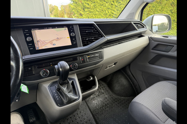 Volkswagen Transporter 2.0 TDI 150 PK HIGHLINE / DSG AUTOMAAT / L1H1 / SORTIMO INRICHTING / TREKHAAK / CAMERA / ADAPTIVE CRUISE / ACHTERKLEP