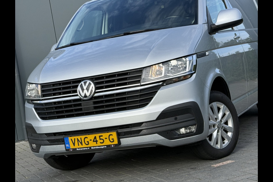Volkswagen Transporter 2.0 TDI 150 PK HIGHLINE / DSG AUTOMAAT / L1H1 / SORTIMO INRICHTING / TREKHAAK / CAMERA / ADAPTIVE CRUISE / ACHTERKLEP
