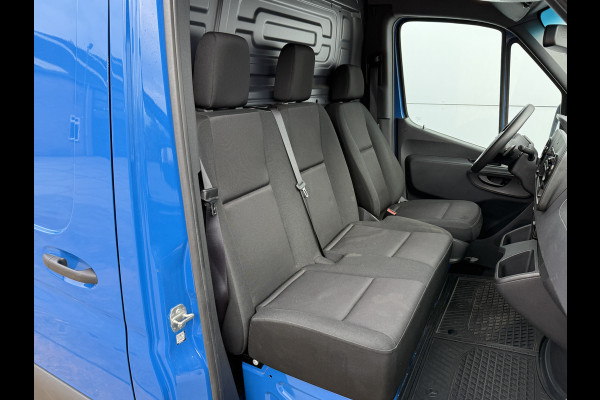 Mercedes-Benz eSprinter 312 55kWh L2H2 Elektrisch 168km WLTP 80kW Snelladen Climate Control Stoelverwarming Camera Laadkabels