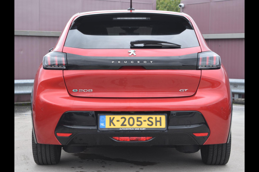 Peugeot e-208 EV GT Pack 50 kWh | ADAPTIVE CRUISE CONTROL | STOELVERWARMING | PANORAMADAK | PARKEERSENSOREN MET CAMERA