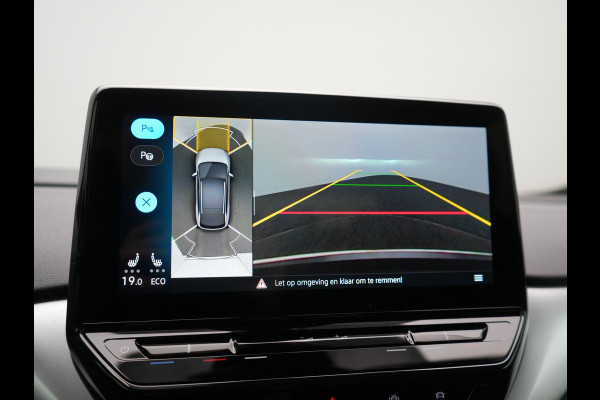 Volkswagen ID.4 Pro 77 kWh 204pk Dealer O.H | Trekhaak Af Fabriek | Adaptive Cruise | 360 Camera | Sportstoelen & Stuur Verwarmd | Sfeerverlichting | Apple Carplay | Blis | IQ Light | Virtual | Navigatie | DAB | 19"L.M |