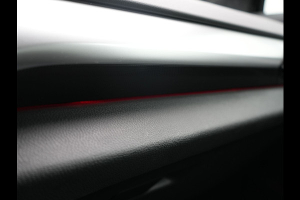 Volkswagen ID.4 Pro 77 kWh 204pk Dealer O.H | Trekhaak Af Fabriek | Adaptive Cruise | 360 Camera | Sportstoelen & Stuur Verwarmd | Sfeerverlichting | Apple Carplay | Blis | IQ Light | Virtual | Navigatie | DAB | 19"L.M |