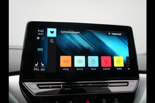 Volkswagen ID.4 Pro 77 kWh 204pk Dealer O.H | Trekhaak Af Fabriek | Adaptive Cruise | 360 Camera | Sportstoelen & Stuur Verwarmd | Sfeerverlichting | Apple Carplay | Blis | IQ Light | Virtual | Navigatie | DAB | 19"L.M |