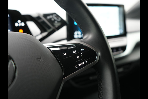 Volkswagen ID.4 Pro 77 kWh 204pk Dealer O.H | Trekhaak Af Fabriek | Adaptive Cruise | 360 Camera | Sportstoelen & Stuur Verwarmd | Sfeerverlichting | Apple Carplay | Blis | IQ Light | Virtual | Navigatie | DAB | 19"L.M |