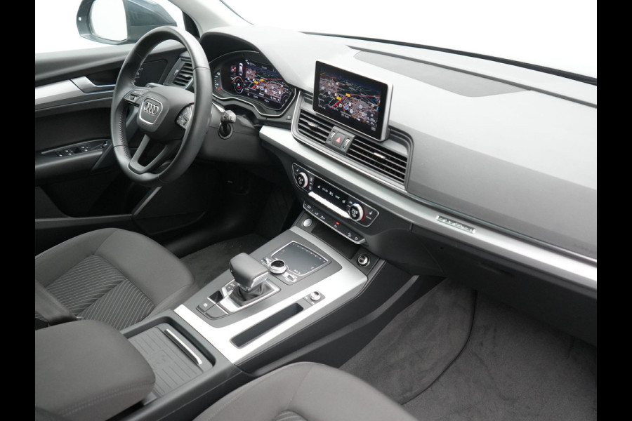 Audi Q5 50 TFSI e quattro Pro Line PHEV 300pk Dealer O.H | Trekhaak Afn. | Panodak | Sportstoelen Verwarmd | Cruise Control | Navigatie | DAB | Virtual | 18"L.M | Plug In Hybrid |