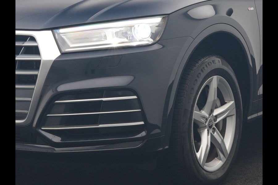 Audi Q5 50 TFSI e quattro Pro Line PHEV 300pk Dealer O.H | Trekhaak Afn. | Panodak | Sportstoelen Verwarmd | Cruise Control | Navigatie | DAB | Virtual | 18"L.M | Plug In Hybrid |