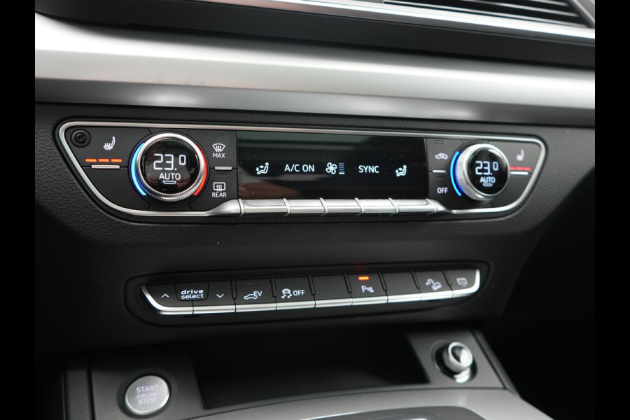 Audi Q5 50 TFSI e quattro Pro Line PHEV 300pk Dealer O.H | Trekhaak Afn. | Panodak | Sportstoelen Verwarmd | Cruise Control | Navigatie | DAB | Virtual | 18"L.M | Plug In Hybrid |