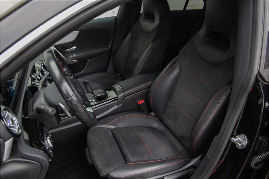 Mercedes-Benz CLA-Klasse 180 AMG, Widescreen, Sfeerverlichting, Sterrenhemel, Camera