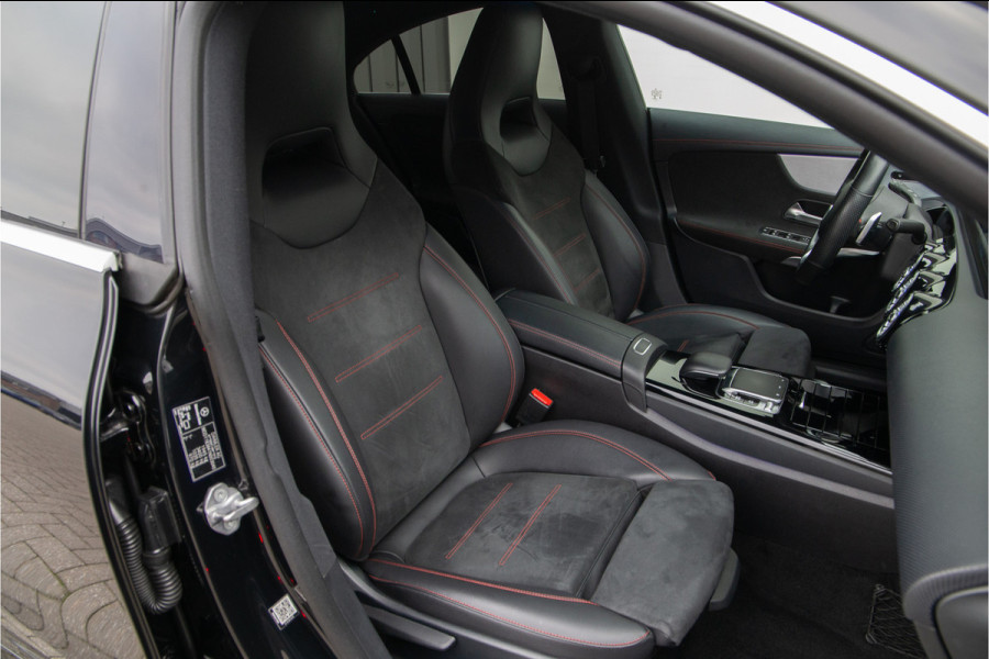 Mercedes-Benz CLA-Klasse 180 AMG, Widescreen, Sfeerverlichting, Sterrenhemel, Camera