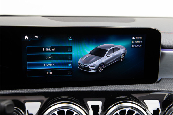 Mercedes-Benz CLA-Klasse 180 AMG, Widescreen, Sfeerverlichting, Sterrenhemel, Camera