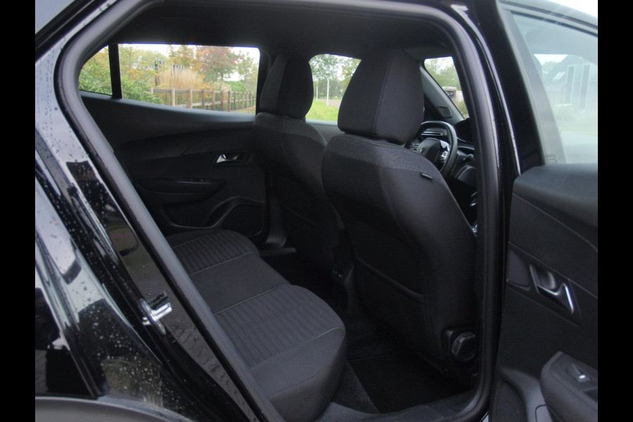 Peugeot e-2008 EV Active 54 kWh | Nieuw Model | SOH 94% | Warmtepomp | Apple Carplay | Dealeronderhouden | NL-Auto |