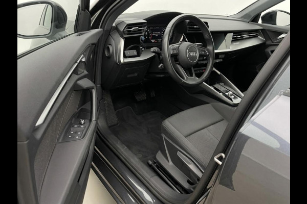 Audi A3 Sportback 35 TFSI Pro Line 150pk | Navigatie | Cruise controle | Apple Carplay /- Android auto | Sportstuur | Lichtmetalen velgen