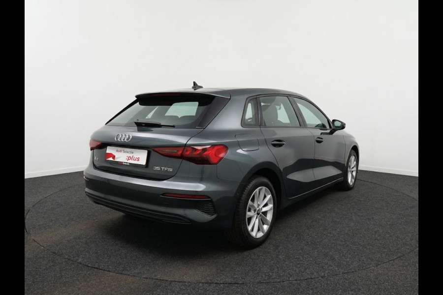 Audi A3 Sportback 35 TFSI Pro Line 150pk | Navigatie | Cruise controle | Apple Carplay /- Android auto | Sportstuur | Lichtmetalen velgen