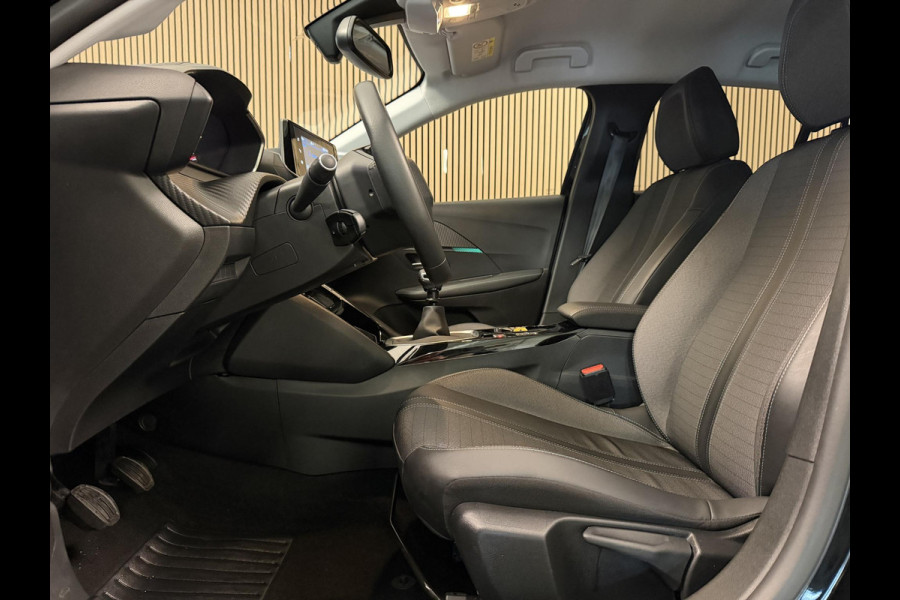 Peugeot 208 1.2 PureTech 100PK Allure Pack | Carplay | Camera | Stoelverw. | Incl. garantie