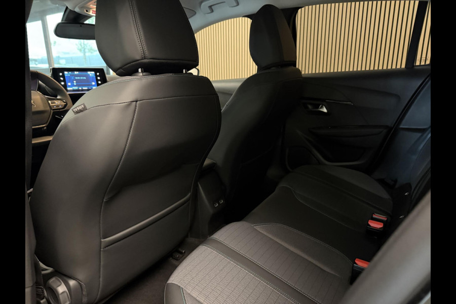 Peugeot 208 1.2 PureTech 100PK Allure Pack | Carplay | Camera | Stoelverw. | Incl. garantie