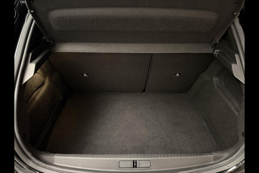 Peugeot 208 1.2 PureTech 100PK Allure Pack | Carplay | Camera | Stoelverw. | Incl. garantie