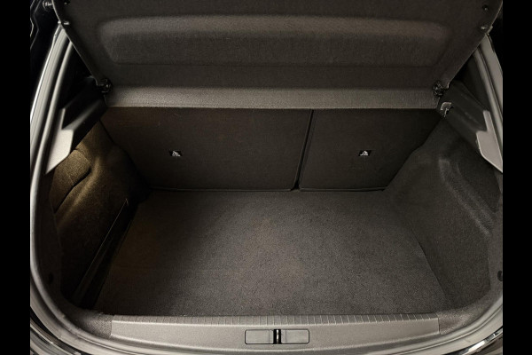 Peugeot 208 1.2 PureTech 100PK Allure Pack | Carplay | Camera | Stoelverw. | Incl. garantie