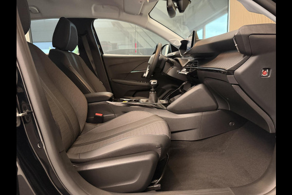 Peugeot 208 1.2 PureTech 100PK Allure Pack | Carplay | Camera | Stoelverw. | Incl. garantie